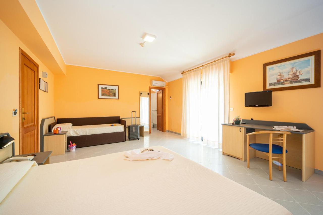 Hotel La Principessa Амантеа Екстериор снимка